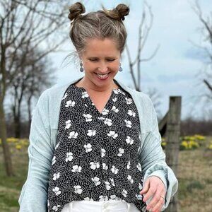 Cabi 6506 Printed Essential Top Spring 2024 Small EUC